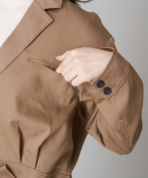 A de a.v.v（アードアー・ヴェ・ヴェ）の「［SET UP対応］ウエストベルトテーラードジャケット（テーラードジャケット・レディース・ベージュ/グリーン/ブラック・38/36）」の8枚目の写真