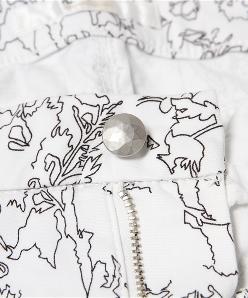 AZUL by moussy（アズールバイマウジー）の「A Perfect Skinny(モノトーンフラワー)（その他パンツ・レディース・ホワイト系その他/ブラック系その他・X-SMALL/MEDIUM/SMALL/LARGE）」の13枚目の写真