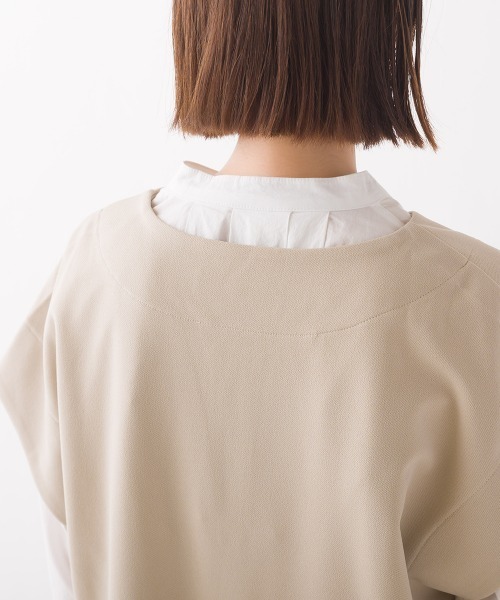OMNES(オムネス)の「梨地ストレッチツイルフレンチスリーブワンピース(ワンピース・レディース・ブラック/ベージュ/パープル/ブラウン・FREE)」の11枚目の写真