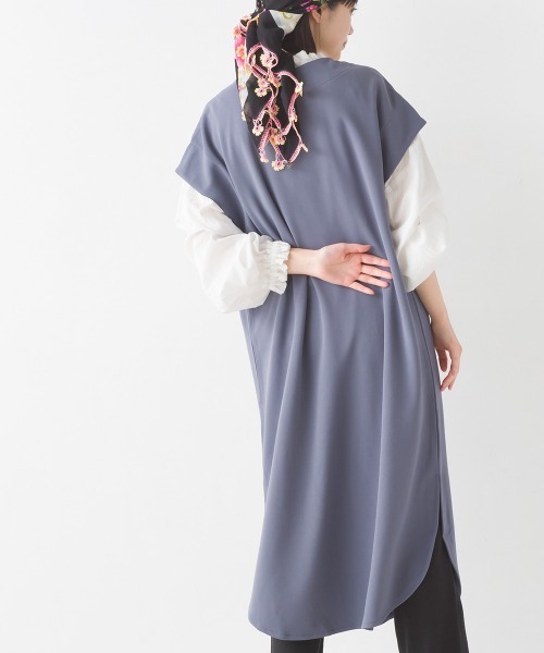OMNES(オムネス)の「梨地ストレッチツイルフレンチスリーブワンピース(ワンピース・レディース・ブラック/ベージュ/パープル/ブラウン・FREE)」の22枚目の写真