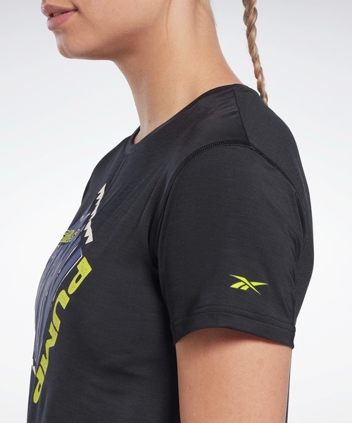 Reebok（リーボック）の「レズミルズR ボディ パンプR アクティブチル アスレチック Tシャツ  / Les MillsR BodyPumpR ACTIVCHILL Athletic Tee （Tシャツ/カットソー・レディース・ブラック・LARGE/MEDIUM/SMALL/X-SMALL/X-LARGE）」の2枚目の写真