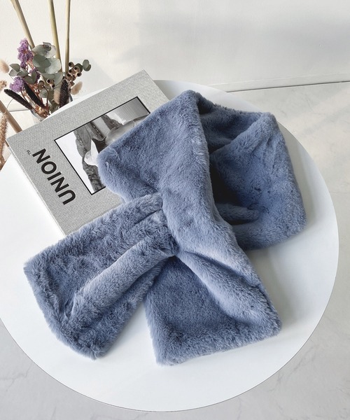 AS KNOW AS plus（アズノゥアズプラス）の「♪エコファーマフラー（マフラー・レディース・チャコールグレー/アイボリー/モカ/ダークブルー/グレイッシュベージュ/ブラック・FREE）」の6枚目の写真