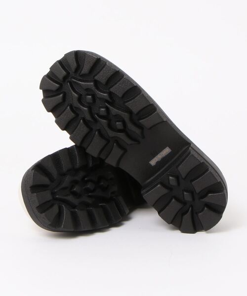 179/WG（イチナナキュウダブルジー）の「厚底スクエアレースアップシューズ（ローファー・レディース・オフホワイト/ブラック・M/L）」の4枚目の写真