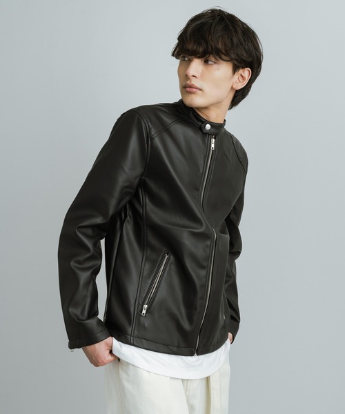 Rocky Monroe（ロッキーモンロー）の「フェイクレザーシングル