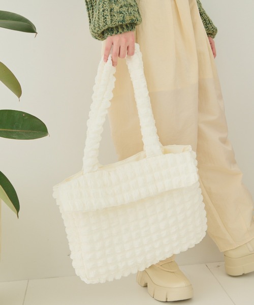 MERLOT（メルロー）の「ぽこぽこトートバッグ（トートバッグ・レディース・ホワイト/ブラウン/ブラック・FREE）」の10枚目の写真