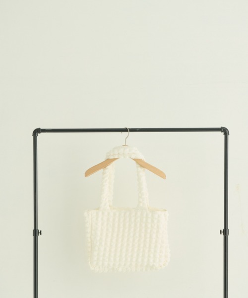 MERLOT（メルロー）の「ぽこぽこトートバッグ（トートバッグ・レディース・ホワイト/ブラウン/ブラック・FREE）」の20枚目の写真