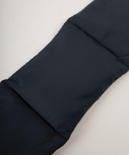 UNIVERSAL OVERALL(ユニバーサルオーバーオール)の「【79】【UNIVERSAL OVERALL/ユニバーサルオーバーオール】 ナイロン 中綿 差し込み マフラー/ネックウォーマー/ 防寒(マフラー・メンズ・ライトブラウン/オリーブ/ブラック/ブラウン/モカ/ネイビー/ブラウン系/ベージュ系/ブラック系/ネイビー系・FREE)」の20枚目の写真