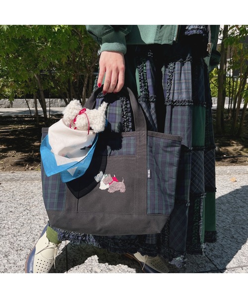 PINK HOUSE（ピンクハウス）の「スコッチテリアぬいぐるみコサージュ（ブローチ/コサージュ・レディース・ブラック/ホワイト・フリー）」の19枚目の写真