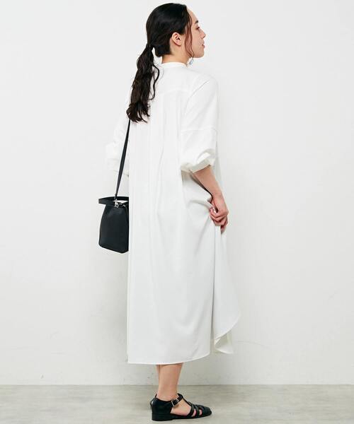 MELROSE claire(メルローズ クレール)の「【シンプルに使いやすいバンドカラー大人シャツワンピース♪】(シャツワンピース・レディース・グレイッシュベージュ/ブラック/オフホワイト・FREE)」の5枚目の写真
