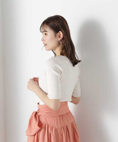 NATURAL BEAUTY BASIC(ナチュラルビューティーベーシック)の「◇<ベーシックリブシリーズ>ショルダーボタン(ニット/セーター・レディース・レッド/ホワイト系その他/ブラック/オフホワイト・FREE)」の11枚目の写真