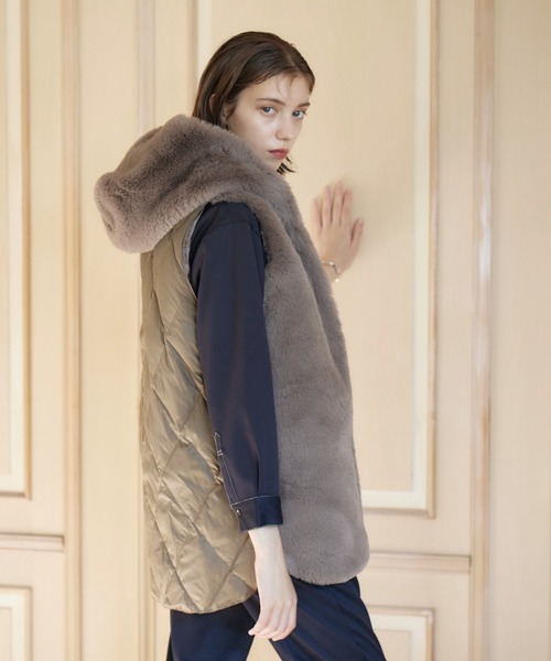 INED CLARO（イネドクラロ）の「エコファー×キルティングダウンベスト（ダウンベスト・レディース・モカ/アイボリー・フリー）」の9枚目の写真