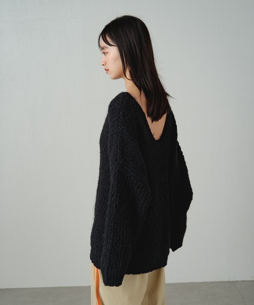 earthy(アーシー)の「ドロップヤーンVネックプルオーバー(ニット/セーター・レディース・ブラック/オフホワイト・FREE)」の13枚目の写真