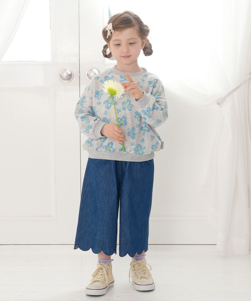 KP（ケーピー）の「日本製/お花プリントのミニ裏毛トレーナー(100～130cm)（スウェット・キッズ・杢グレー/オフホワイト・120cm/130cm/110cm/100cm）」の3枚目の写真