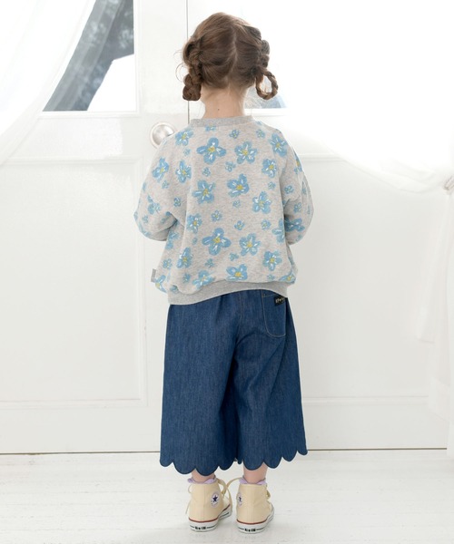 KP（ケーピー）の「日本製/お花プリントのミニ裏毛トレーナー(100～130cm)（スウェット・キッズ・杢グレー/オフホワイト・120cm/130cm/110cm/100cm）」の4枚目の写真