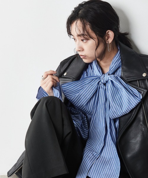 CHIC STYLE（シックスタイル）の「＜大きいサイズ＞ビッグリボン付き袖フリルブラウス シックスタイル（シャツ/ブラウス・レディース・ブルー系/ホワイト系・3L/LL/4L/L/5L）」の8枚目の写真