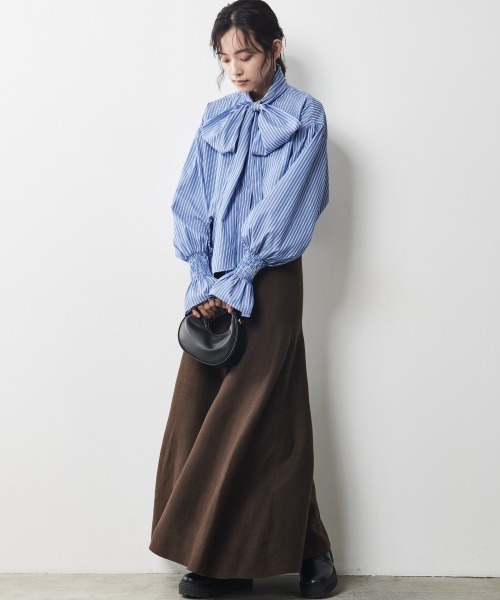 CHIC STYLE（シックスタイル）の「＜大きいサイズ＞ビッグリボン付き袖フリルブラウス シックスタイル（シャツ/ブラウス・レディース・ブルー系/ホワイト系・3L/LL/4L/L/5L）」の14枚目の写真