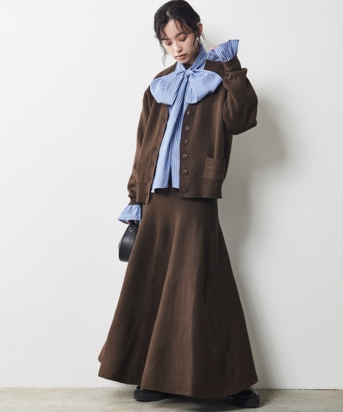 CHIC STYLE（シックスタイル）の「＜大きいサイズ＞ビッグリボン付き袖フリルブラウス シックスタイル（シャツ/ブラウス・レディース・ブルー系/ホワイト系・3L/LL/4L/L/5L）」の18枚目の写真