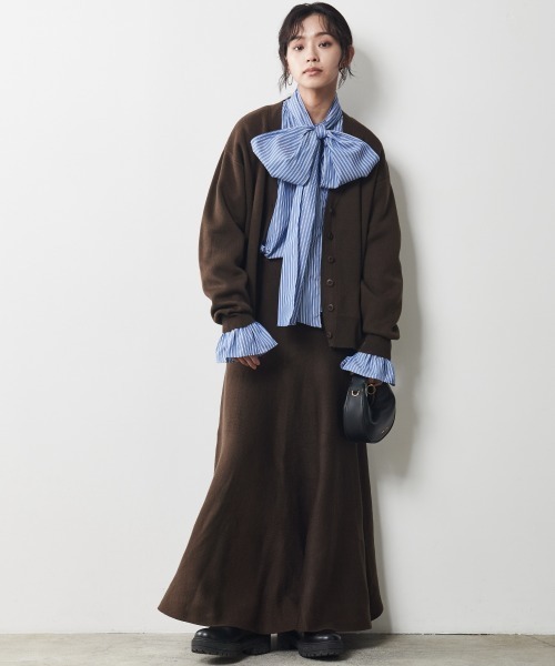 CHIC STYLE（シックスタイル）の「＜大きいサイズ＞ビッグリボン付き袖フリルブラウス シックスタイル（シャツ/ブラウス・レディース・ブルー系/ホワイト系・3L/LL/4L/L/5L）」の22枚目の写真