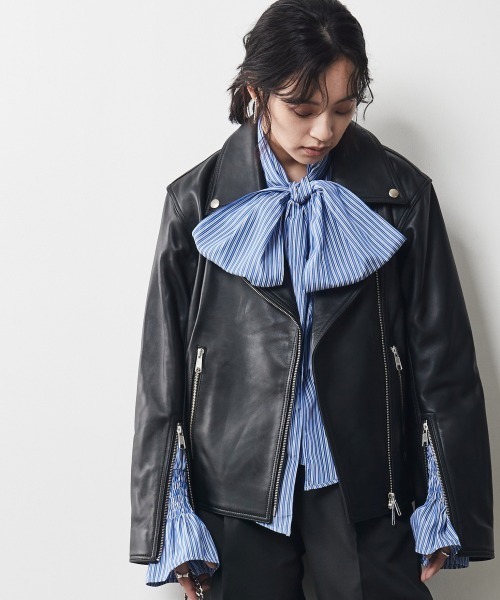 CHIC STYLE（シックスタイル）の「＜大きいサイズ＞ビッグリボン付き袖フリルブラウス シックスタイル（シャツ/ブラウス・レディース・ブルー系/ホワイト系・3L/LL/4L/L/5L）」の11枚目の写真