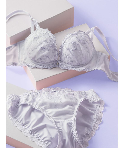 tutuanna（チュチュアンナ）の「[運命のブラ]ふっくらバストメイクブラ＆ショーツセットジェマリエール（ブラ&ショーツ・レディース・ピンク/ブラウン/ブラック/ネイビー/オリーブ/ホワイト/レッド/ラベンダー/ピンク系その他2/ブルー系その他/ライラック/ミント/シルバーグレー・B65/C80/A70/C70/E75/C65/A65/C75/D70/E80/B75/A75/D80/E65/D65/E70/B70/D75）」の9枚目の写真