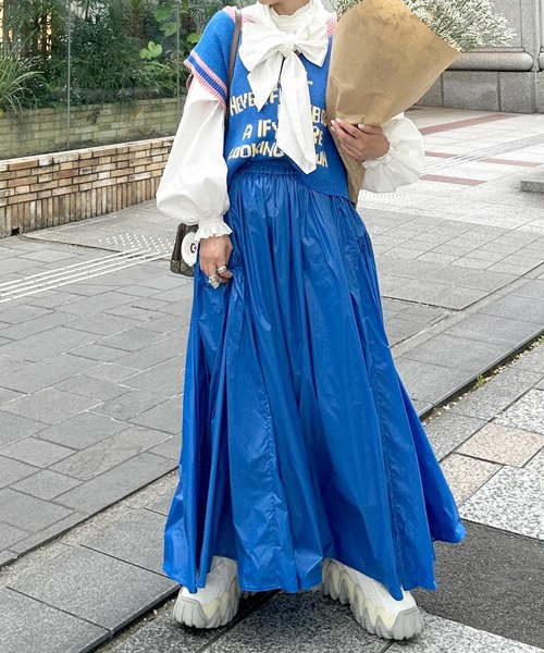 Alley by w closet（アリーバイダブルクローゼット）の「【Alley】ロゴニットベスト（ベスト・レディース・ブルー/ボルドー・FREE）」の3枚目の写真