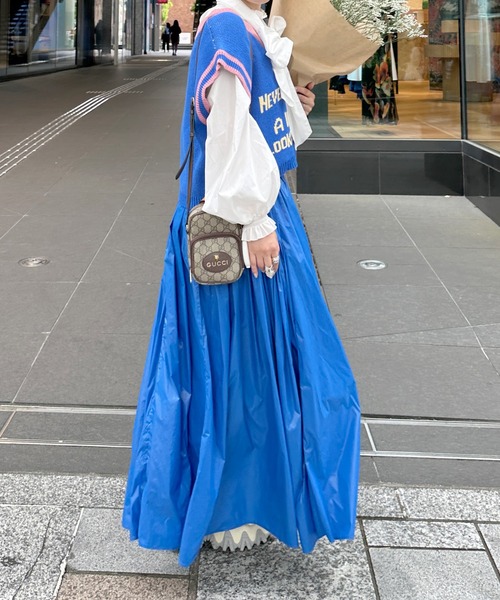 Alley by w closet（アリーバイダブルクローゼット）の「【Alley】ロゴニットベスト（ベスト・レディース・ブルー/ボルドー・FREE）」の7枚目の写真