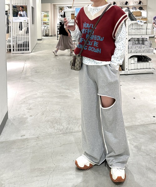 Alley by w closet（アリーバイダブルクローゼット）の「【Alley】ロゴニットベスト（ベスト・レディース・ブルー/ボルドー・FREE）」の13枚目の写真