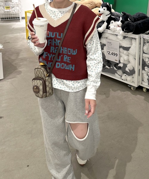 Alley by w closet（アリーバイダブルクローゼット）の「【Alley】ロゴニットベスト（ベスト・レディース・ブルー/ボルドー・FREE）」の16枚目の写真