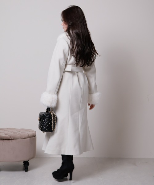 LIPSERVICE（リップサービス）の「ファーカラーマーメイドトレンチコート（トレンチコート・レディース・ブラック/アイボリー・S/M）」の10枚目の写真