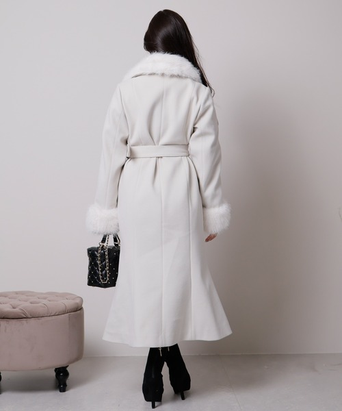 LIPSERVICE（リップサービス）の「ファーカラーマーメイドトレンチコート（トレンチコート・レディース・ブラック/アイボリー・S/M）」の5枚目の写真