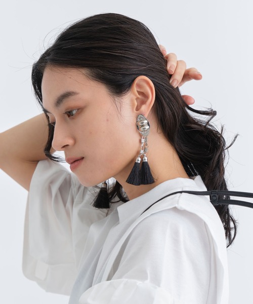 【TOGA PULLA/トーガプルラ】Metal chain fringe earrings/メタルチェーンフリンジイヤリング