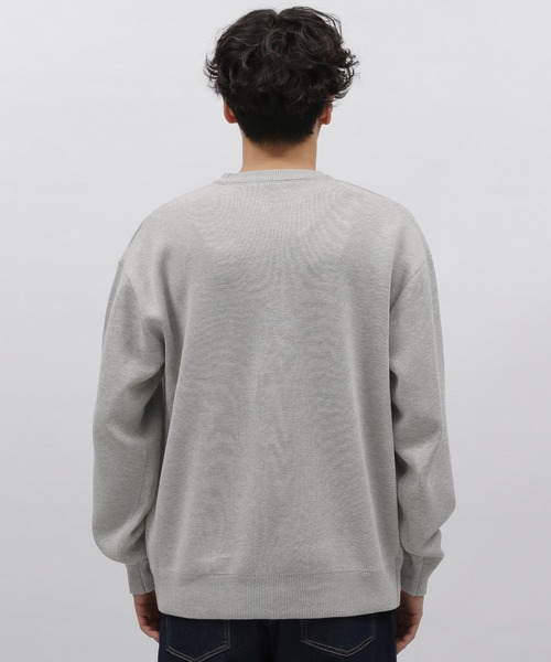 LAKOLE（ラコレ）の「スウェットライクワンポイントプルオーバー / 904016（スウェット・メンズ・オフホワイト/ブルー/ライトブラウン/ライトグレー・LARGE/MEDIUM/X-LARGE）」の8枚目の写真