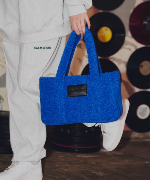 GAB GAB（ガブガブ）の「ボアバッグ（ハンドバッグ・レディース・チャコールグレー/ベージュ/ピンク/ブルー・FREE）」の3枚目の写真