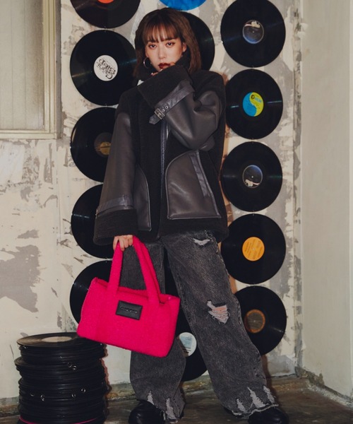 GAB GAB（ガブガブ）の「ボアバッグ（ハンドバッグ・レディース・チャコールグレー/ベージュ/ピンク/ブルー・FREE）」の6枚目の写真