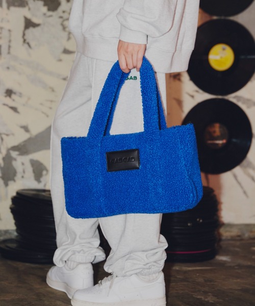 GAB GAB（ガブガブ）の「ボアバッグ（ハンドバッグ・レディース・チャコールグレー/ベージュ/ピンク/ブルー・FREE）」の15枚目の写真