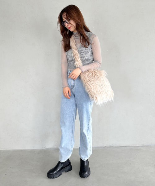 un+frame（アンフレーム）の「feather big shoulder bag／フェザーヤーンビッグショルダーバッグ（ショルダーバッグ・レディース・ブルー/ベージュ/ブラック/オレンジ/ホワイト・FREE）」の12枚目の写真