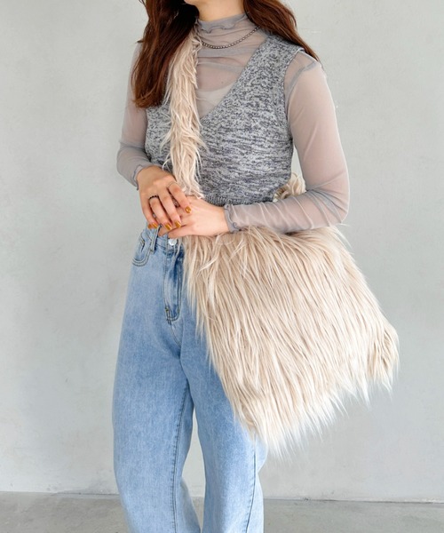 un+frame（アンフレーム）の「feather big shoulder bag／フェザーヤーンビッグショルダーバッグ（ショルダーバッグ・レディース・ブルー/ベージュ/ブラック/オレンジ/ホワイト・FREE）」の9枚目の写真