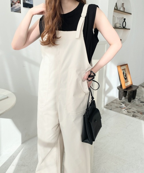 moment+（モーメントプラス）の「コットンライクツイルワイドシルエットベイカーサロペット（サロペット/オーバーオール・レディース・アイボリー/ブラック/カーキ・L/M）」の5枚目の写真