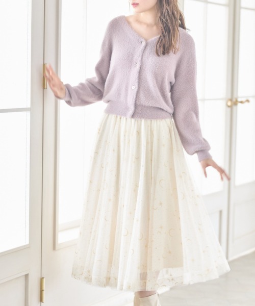 tocco closet(トッコ クローゼット)の「多種ビジュー釦シャギーニットカーディガン(カーディガン/ボレロ・レディース・チャコールグレー/サックスブルー/アイボリー/ピンク系その他/グレイッシュベージュ・M)」の21枚目の写真