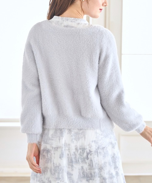 tocco closet(トッコ クローゼット)の「多種ビジュー釦シャギーニットカーディガン(カーディガン/ボレロ・レディース・チャコールグレー/サックスブルー/アイボリー/ピンク系その他/グレイッシュベージュ・M)」の16枚目の写真