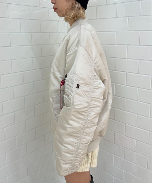 ※ALPHA（アルファ）の「【ALPHA/アルファ】MA-1 ナイロンジャケット USスペック（MA-1・レディース・グレー/ブラック/ホワイト・LARGE/MEDIUM）」の16枚目の写真