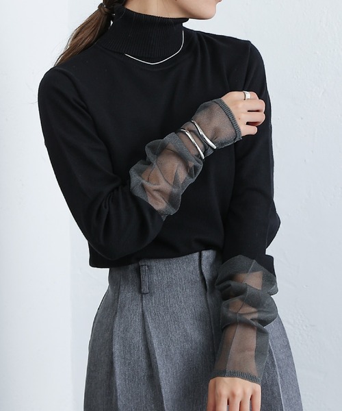 COLONY 2139(コロニートゥーワンスリーナイン)の「PBT袖シアー切替タートルニット(ニット/セーター・レディース・アイボリー/ブラック/グレー/ブラウン・FREE)」の1枚目の写真