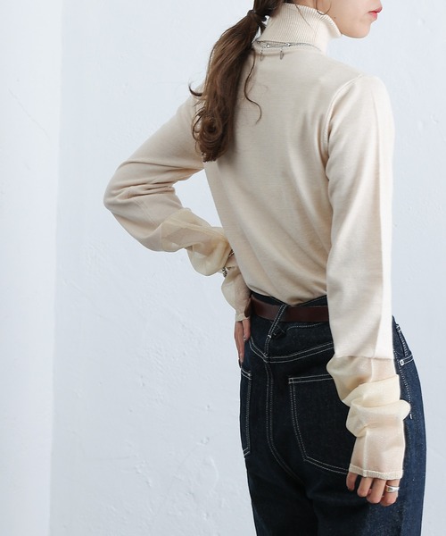 COLONY 2139(コロニートゥーワンスリーナイン)の「PBT袖シアー切替タートルニット(ニット/セーター・レディース・アイボリー/ブラック/グレー/ブラウン・FREE)」の6枚目の写真