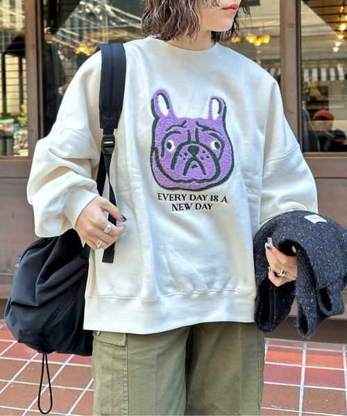 CPCM(シーピーシーエム)の「イヌサガラ刺繍裏起毛スウェット(スウェット・レディース・ブラック/キナリ/グレー・FREE)」の5枚目の写真