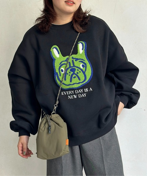 CPCM(シーピーシーエム)の「イヌサガラ刺繍裏起毛スウェット(スウェット・レディース・ブラック/キナリ/グレー・FREE)」の7枚目の写真