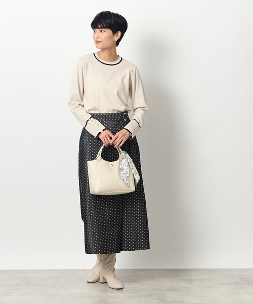 OPAQUE.CLIP（オペークドットクリップ）の「◆≪ヒルナンデス！で紹介≫ スカーフ付きミドルトートバッグ/通勤・セレモニー対応（トートバッグ・レディース・アイボリー/ブラック/ベージュ・00）」の17枚目の写真