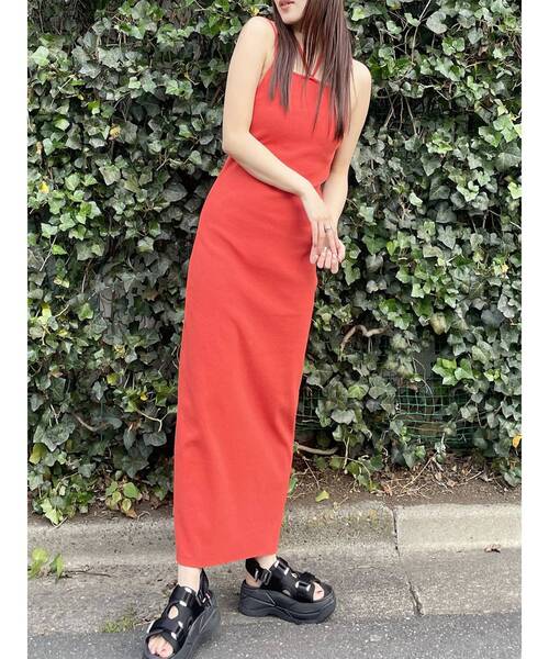 MURUA（ムルーア）の「カットソーキャミワンピース（ワンピース・レディース・ブルー/オレンジ/その他1/ブラック・FREE）」の4枚目の写真