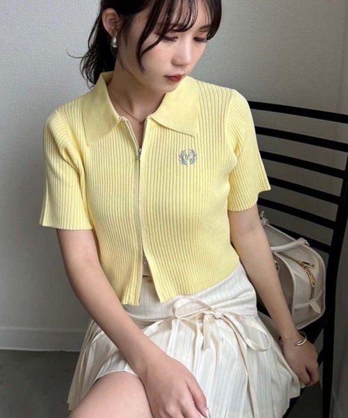 one after another NICE CLAUP(ワンアフターアナザーナイスクラップ)の「ダブルジップワンポイト刺繍ニット【WEB限定商品】(ニット/セーター・レディース・ネイビー/イエロー/アイボリー/グレー・FREE)」の14枚目の写真