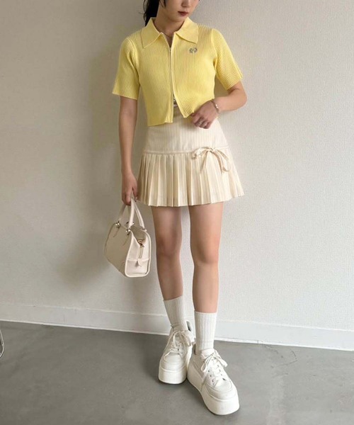 one after another NICE CLAUP(ワンアフターアナザーナイスクラップ)の「ダブルジップワンポイト刺繍ニット【WEB限定商品】(ニット/セーター・レディース・ネイビー/イエロー/アイボリー/グレー・FREE)」の15枚目の写真