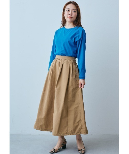 IEDIT(イディット)の「IEDIT 大人にふさわしい日本製 ていねいに仕立てたクワトロセブンTMカットソートップス(Tシャツ/カットソー・レディース・グレイッシュベージュ/ブルー・XX-LARGE/X-LARGE/LARGE/MEDIUM/SMALL/XXX-LARGE)」の11枚目の写真